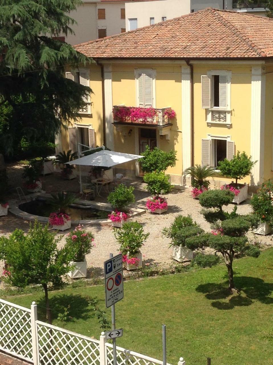 バッツァーノ・ボローニャ Via Mazzini Bed & Breakfast エクステリア 写真